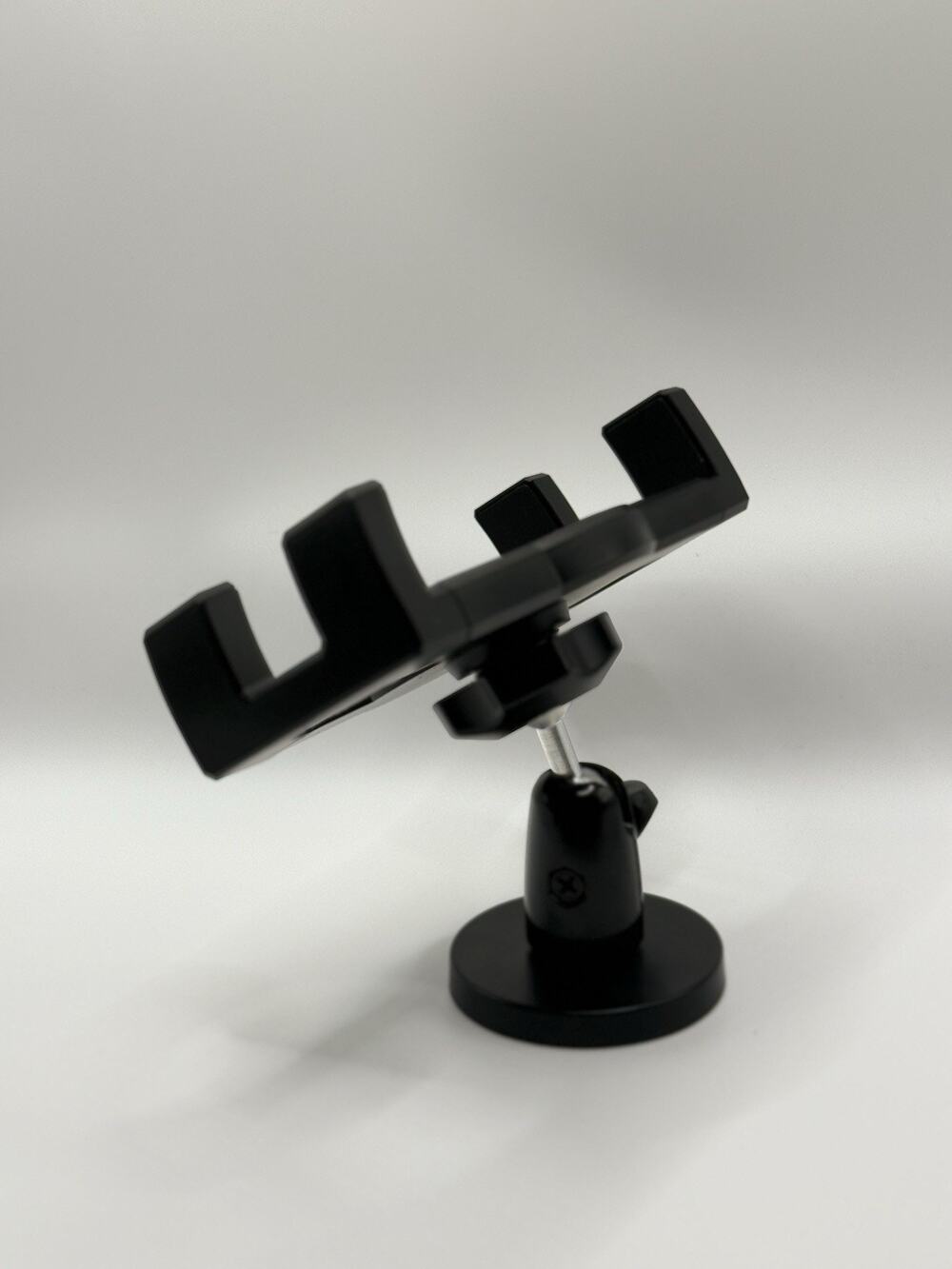 Universal Magnetic Tablet Holder Mount Adjustable Stand for iPad 7-13 Inch